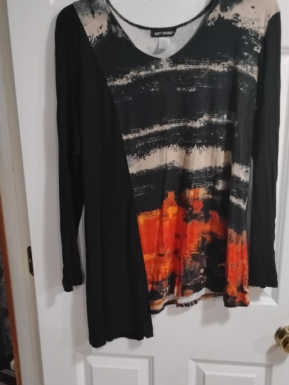 SOFT WORKS Black Long-Sleeve Abstract Print Tee with Orange Accent